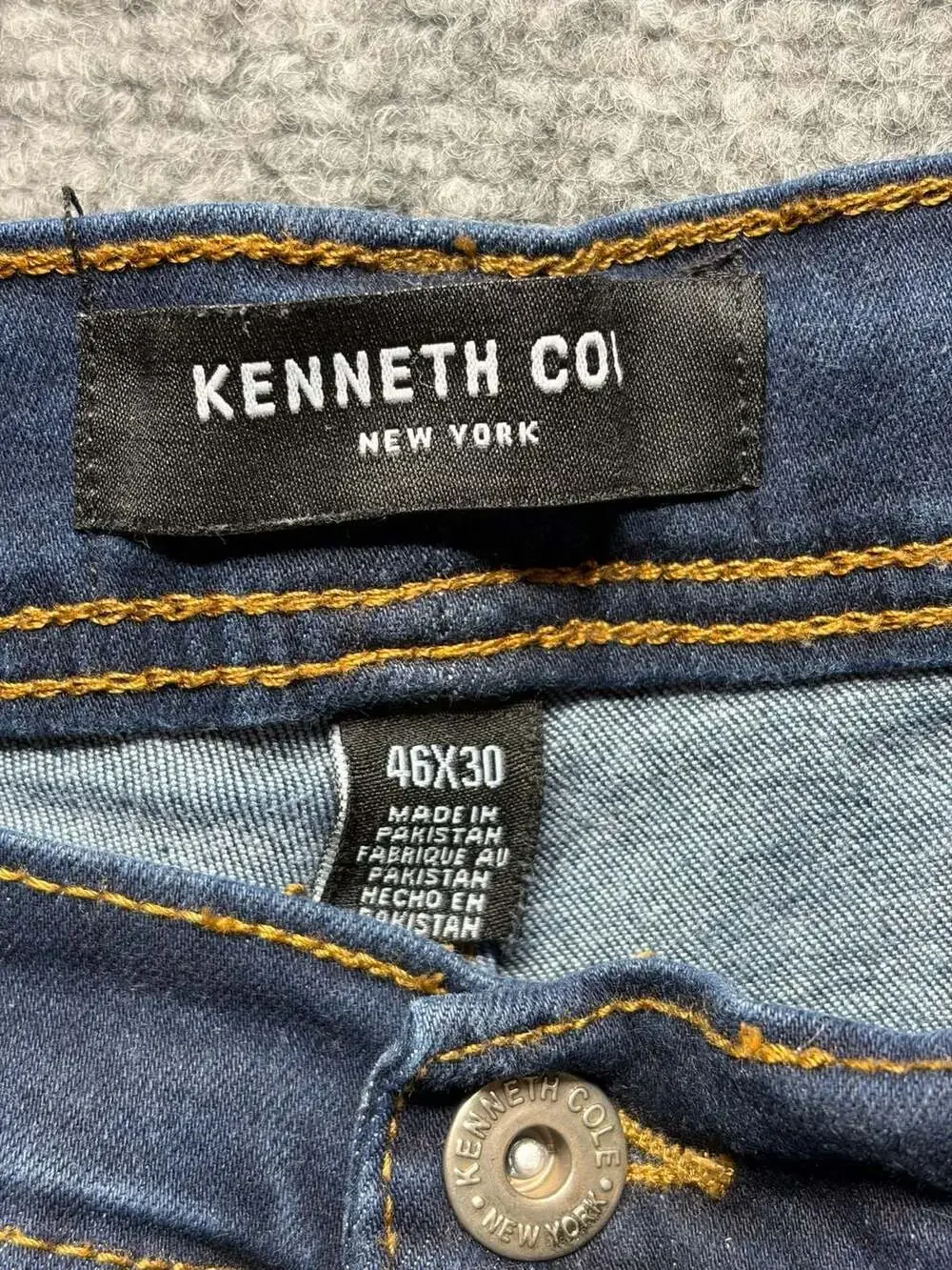 Kenneth Cole New York Men's Tapered Fit med Wash Stretch Denim Jeans 46x30 EUC